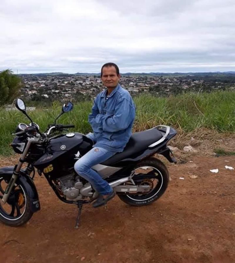 Mulher retorna de velório e encontra esposo morto em cima da cama trajando roupa íntima feminina, em Jaru